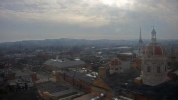 Weather camera view of The Yorktowne Hotel.