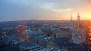 Weather camera view of The Yorktowne Hotel.