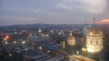 Weather camera view of The Yorktowne Hotel.