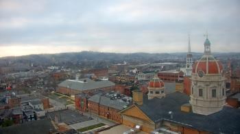 Weather camera view of The Yorktowne Hotel.