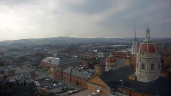 Weather camera view of The Yorktowne Hotel.