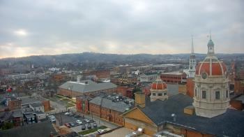 Weather camera view of The Yorktowne Hotel.