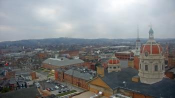 Weather camera view of The Yorktowne Hotel.