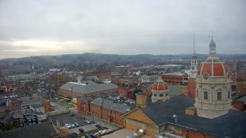 Weather camera view of The Yorktowne Hotel.