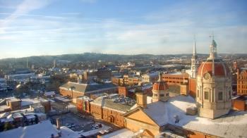 Weather camera view of The Yorktowne Hotel.