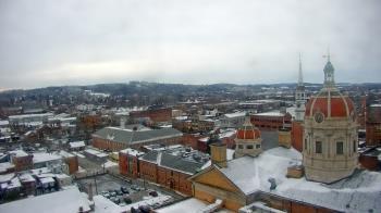 Weather camera view of The Yorktowne Hotel.