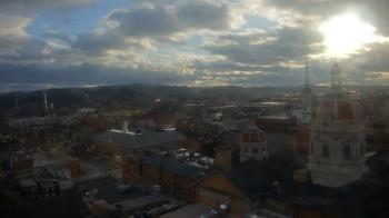 Weather camera view of The Yorktowne Hotel.