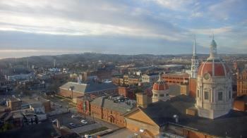 Weather camera view of The Yorktowne Hotel.