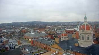 Weather camera view of The Yorktowne Hotel.