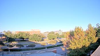 Weather camera view of Chalmette HS.