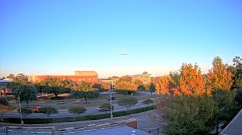 Weather camera view of Chalmette HS.