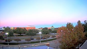 Weather camera view of Chalmette HS.