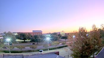 Weather camera view of Chalmette HS.
