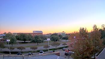 Weather camera view of Chalmette HS.