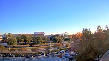 Weather camera view of Chalmette HS.
