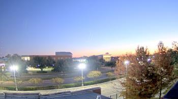 Weather camera view of Chalmette HS.