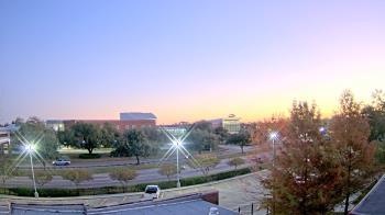 Weather camera view of Chalmette HS.