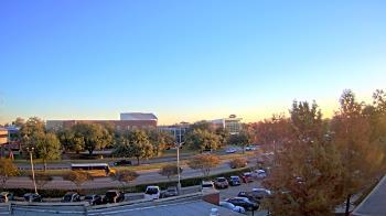 Weather camera view of Chalmette HS.