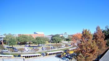 Weather camera view of Chalmette HS.