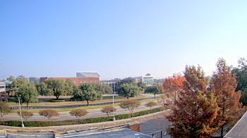Weather camera view of Chalmette HS.
