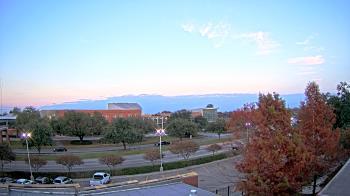 Weather camera view of Chalmette HS.