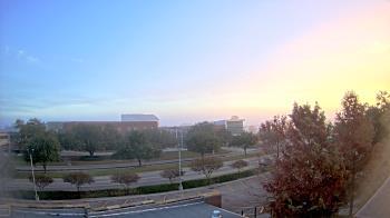 Weather camera view of Chalmette HS.
