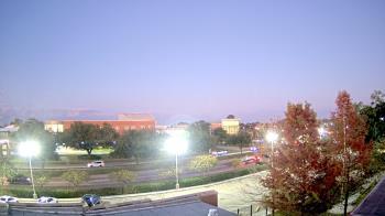 Weather camera view of Chalmette HS.