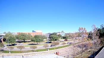 Weather camera view of Chalmette HS.