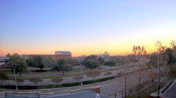 Weather camera view of Chalmette HS.