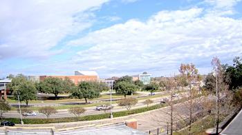 Weather camera view of Chalmette HS.