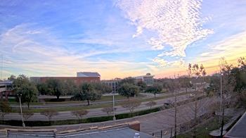 Weather camera view of Chalmette HS.