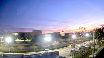 Weather camera view of Chalmette HS.