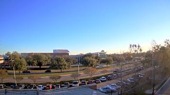 Weather camera view of Chalmette HS.