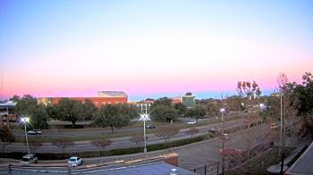 Weather camera view of Chalmette HS.