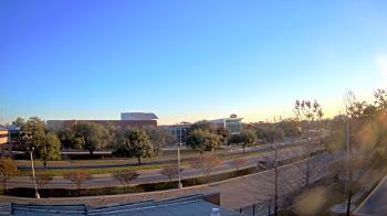 Weather camera view of Chalmette HS.