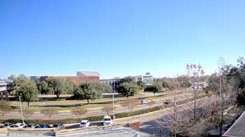 Weather camera view of Chalmette HS.