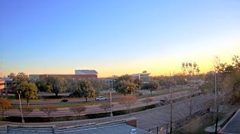 Weather camera view of Chalmette HS.