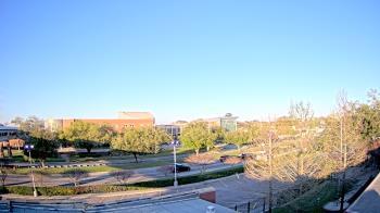 Weather camera view of Chalmette HS.