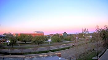 Weather camera view of Chalmette HS.