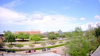 Weather camera view of Chalmette HS.