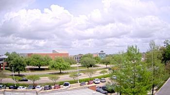 Weather camera view of Chalmette HS.
