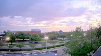 Weather camera view of Chalmette HS.