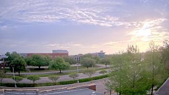 Weather camera view of Chalmette HS.