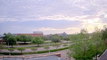 Weather camera view of Chalmette HS.