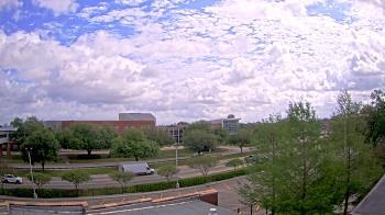 Weather camera view of Chalmette HS.