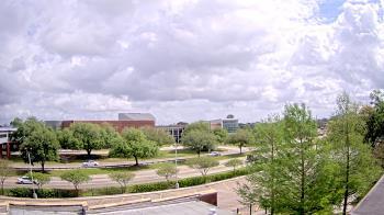 Weather camera view of Chalmette HS.