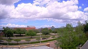 Weather camera view of Chalmette HS.