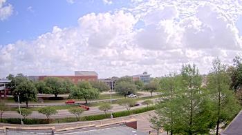 Weather camera view of Chalmette HS.