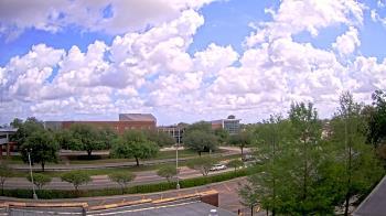 Weather camera view of Chalmette HS.