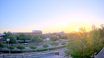 Weather camera view of Chalmette HS.